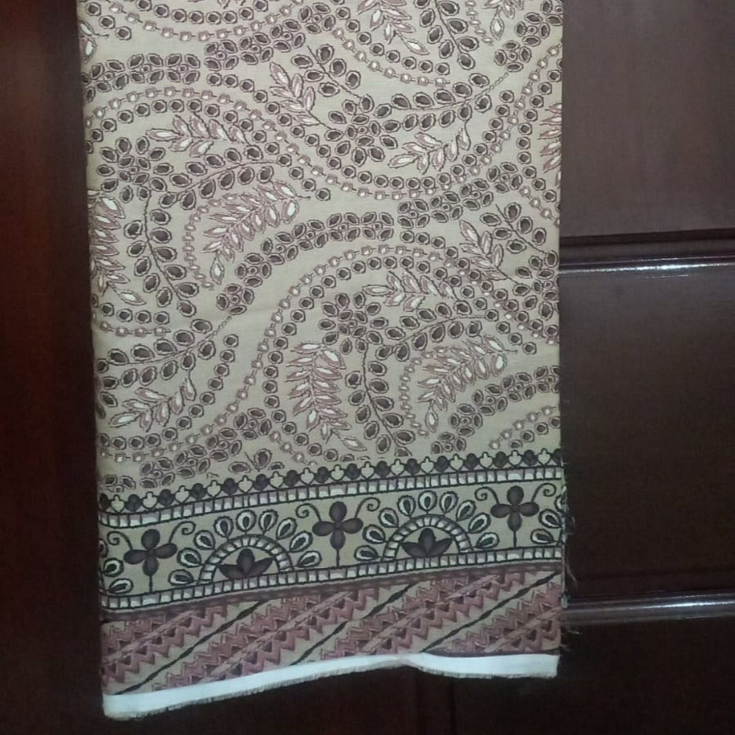 Subtle Elegance – Tea Pink with a Touch of Brown