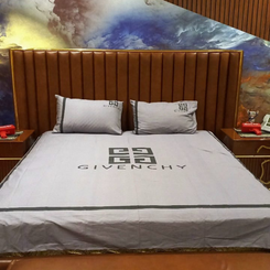 Elegant Light Grey Cotton Bed Sheet – Soft, Stylish & Serene king size bedsheet